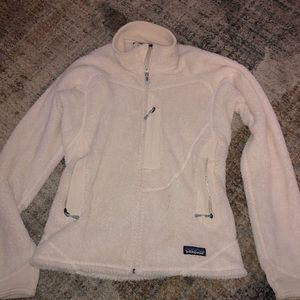 Patagonia full front zipper fleece sweater.